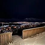 Lejlighed In With Jacuzzi Tromsø