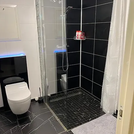 Lejlighed In With Jacuzzi Tromsø