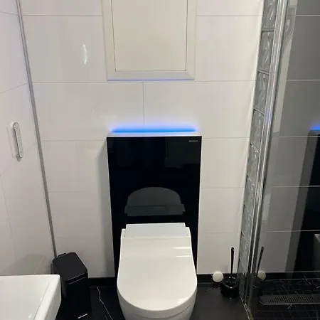 In With Jacuzzi Lejlighed *