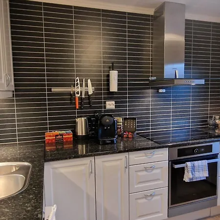 In With Jacuzzi Lejlighed *