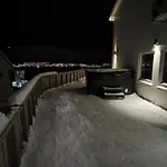 In With Jacuzzi * Tromso